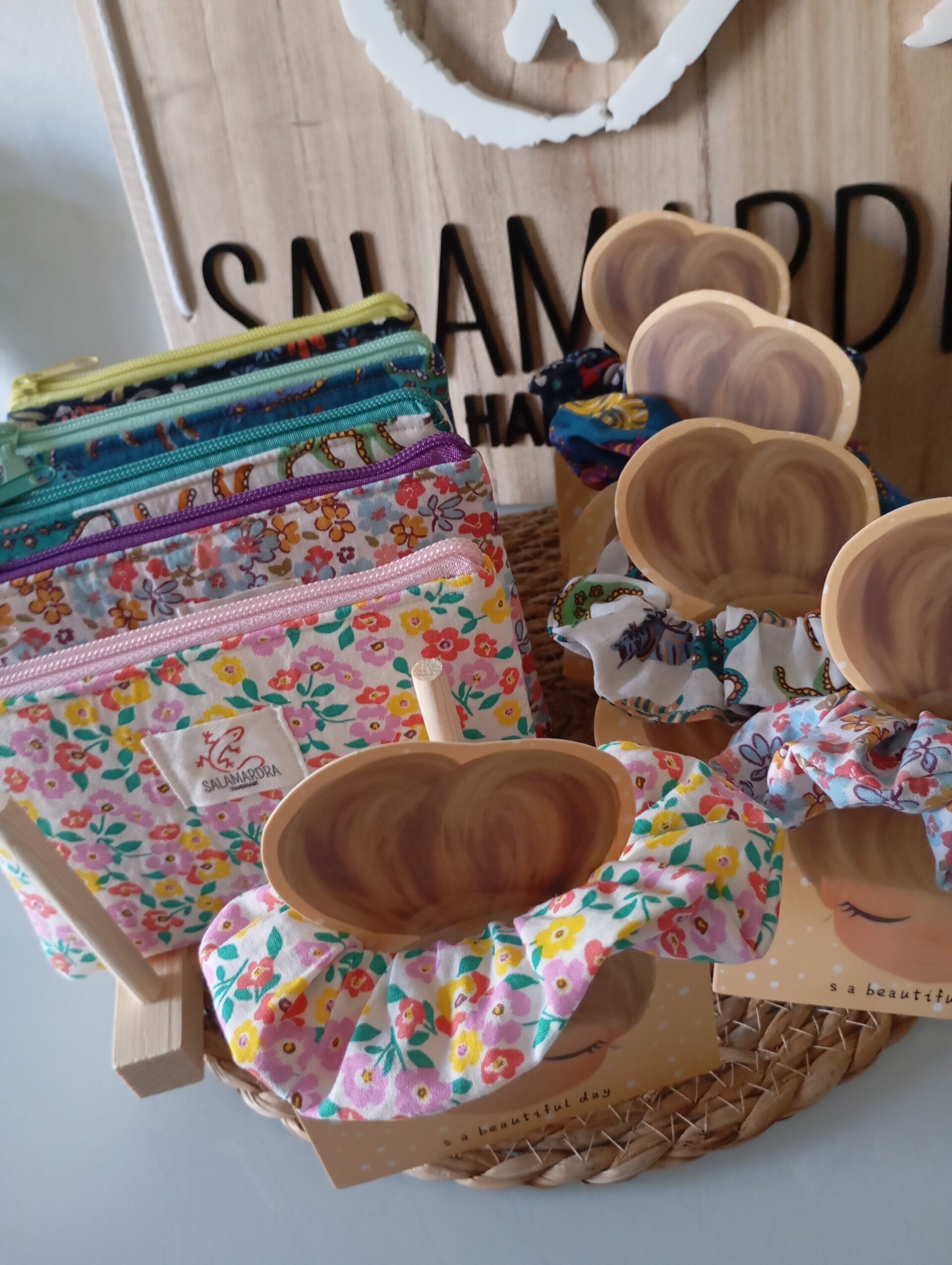 Complementos bonitos, prácticos y muy tuyos.